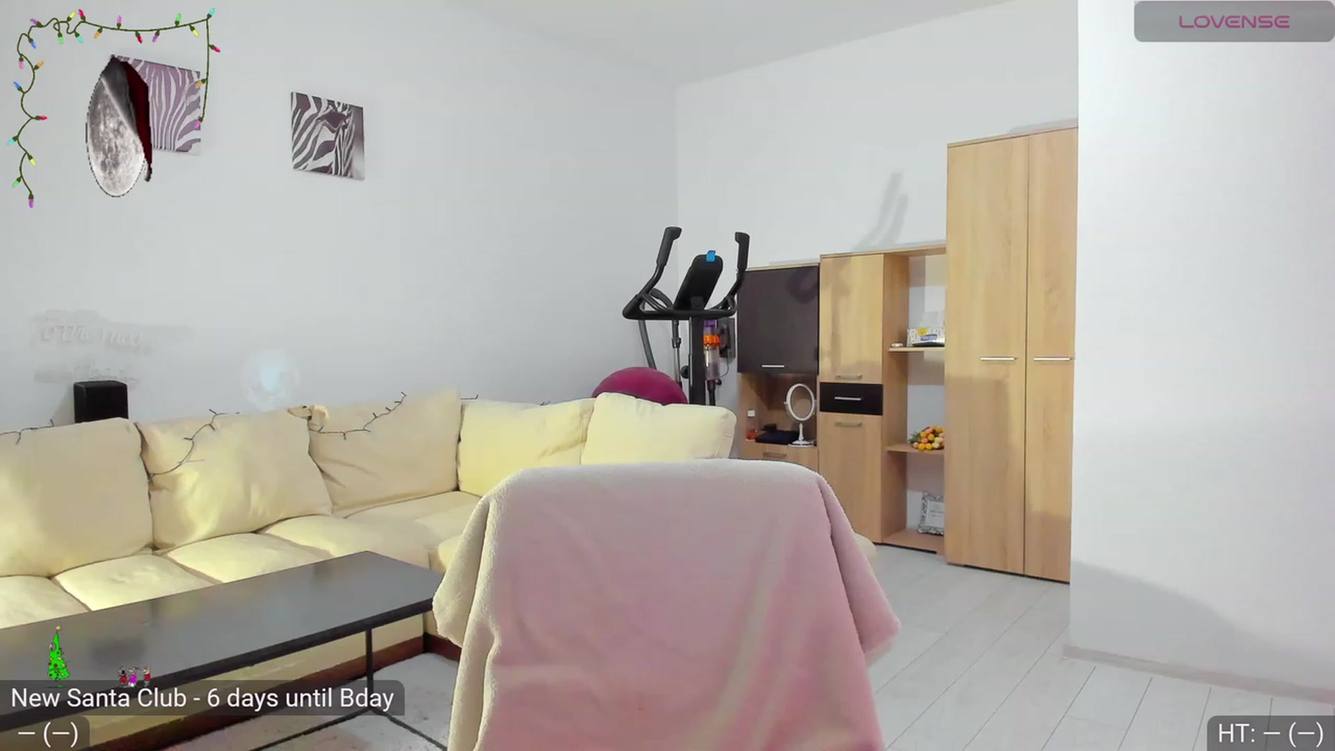 Gallery image thumbnail from AvaMoonlight's myfreecams stream on, 12/05/2023, 16:38 image 1 of 20