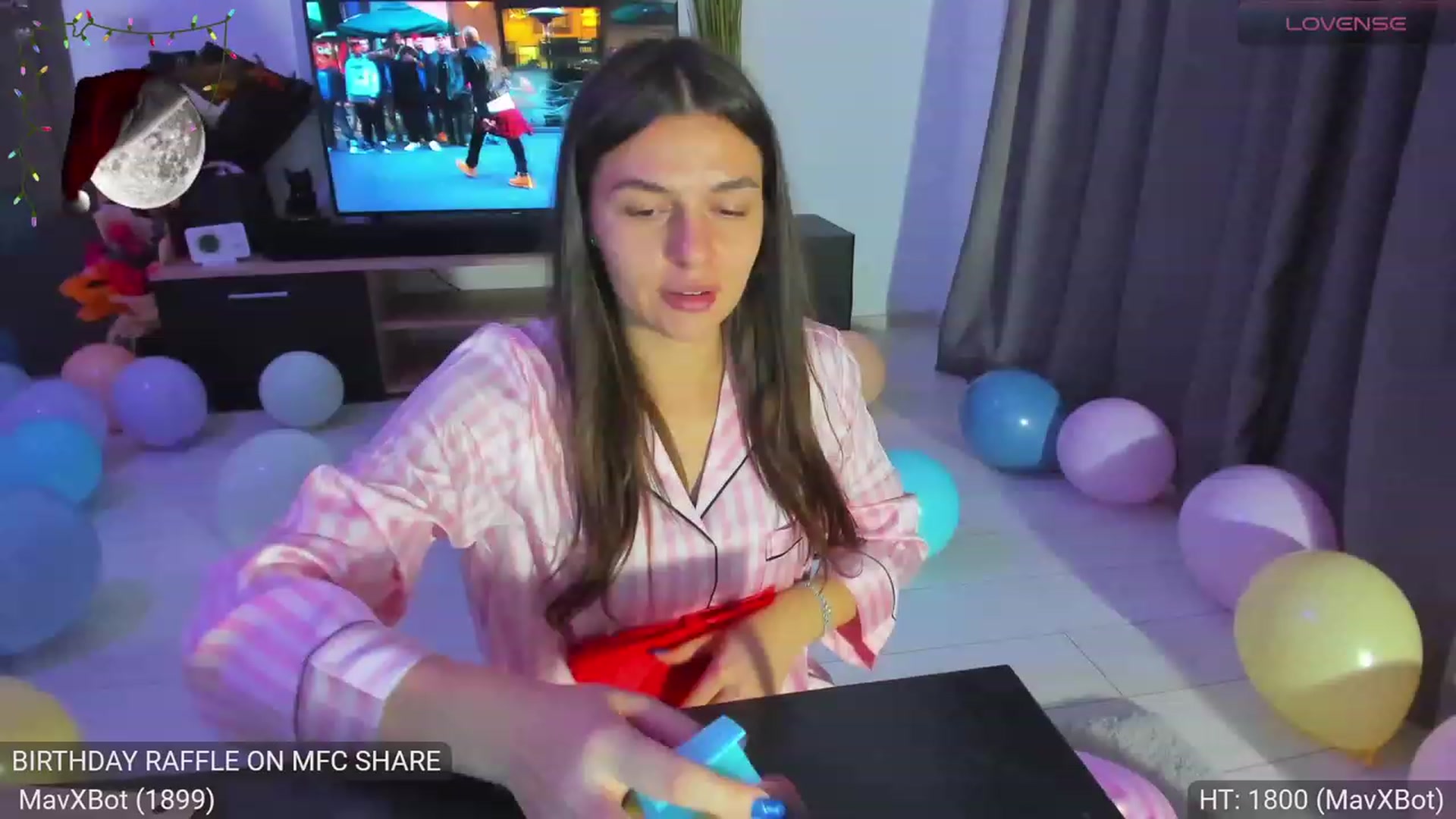Gallery image thumbnail from AvaMoonlight's myfreecams stream on, 12/10/2023, 02:09 image 9 of 20