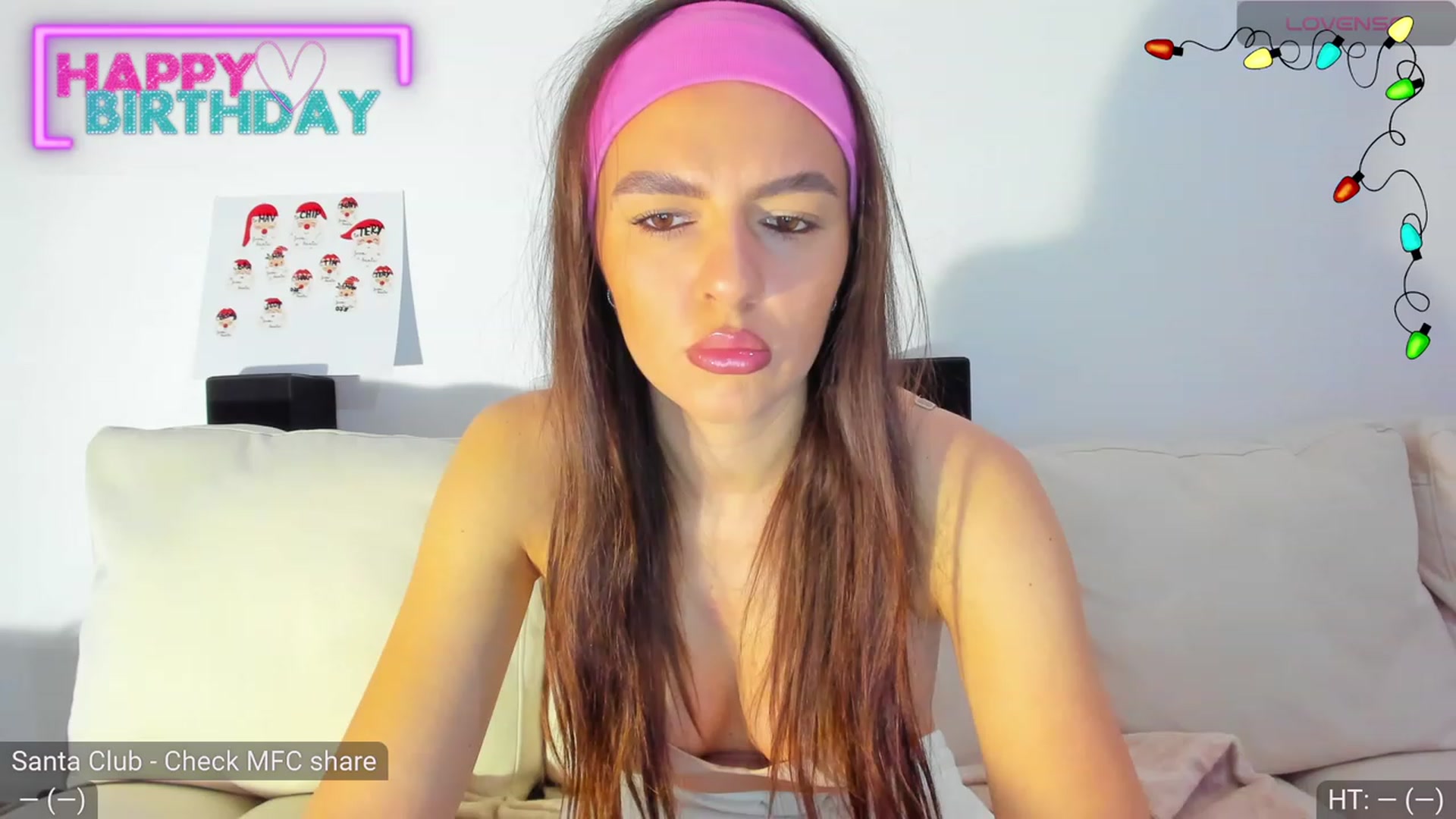 Gallery image thumbnail from AvaMoonlight's myfreecams stream on, 12/15/2023, 17:46 image 4 of 20