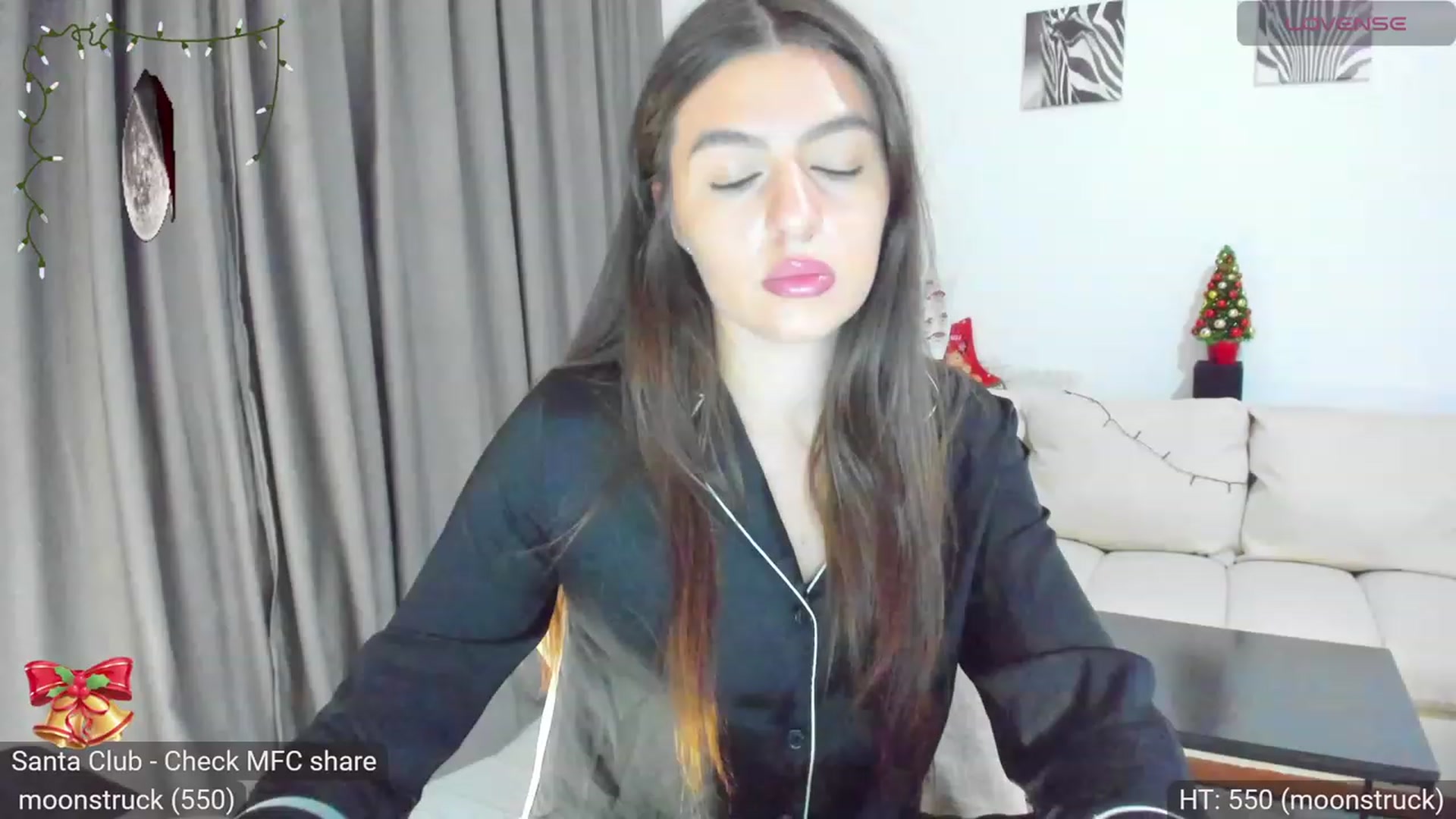 Gallery image thumbnail from AvaMoonlight's myfreecams stream on, 12/20/2023, 24:02 image 12 of 20