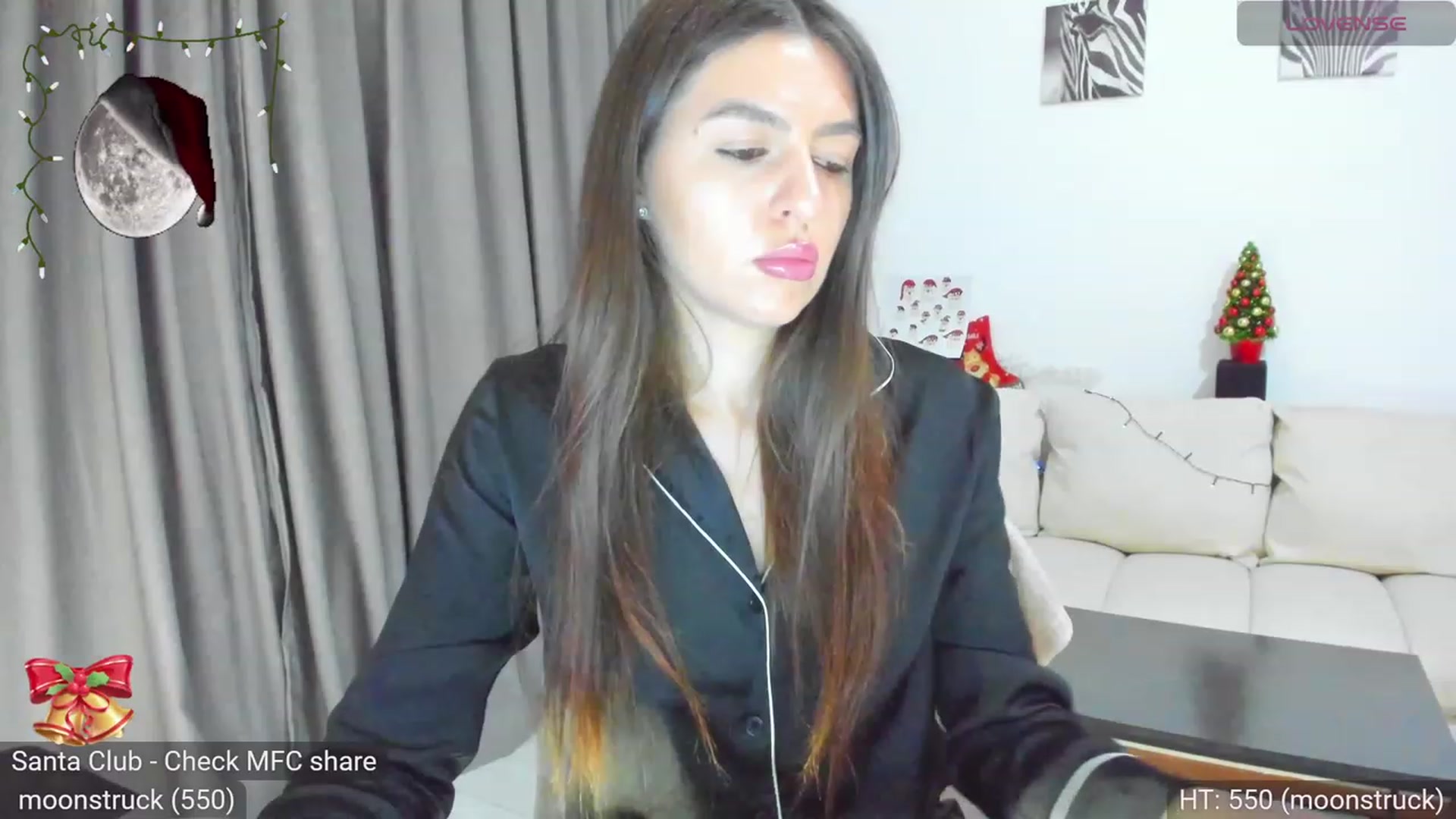 Gallery image thumbnail from AvaMoonlight's myfreecams stream on, 12/20/2023, 24:02 image 10 of 20