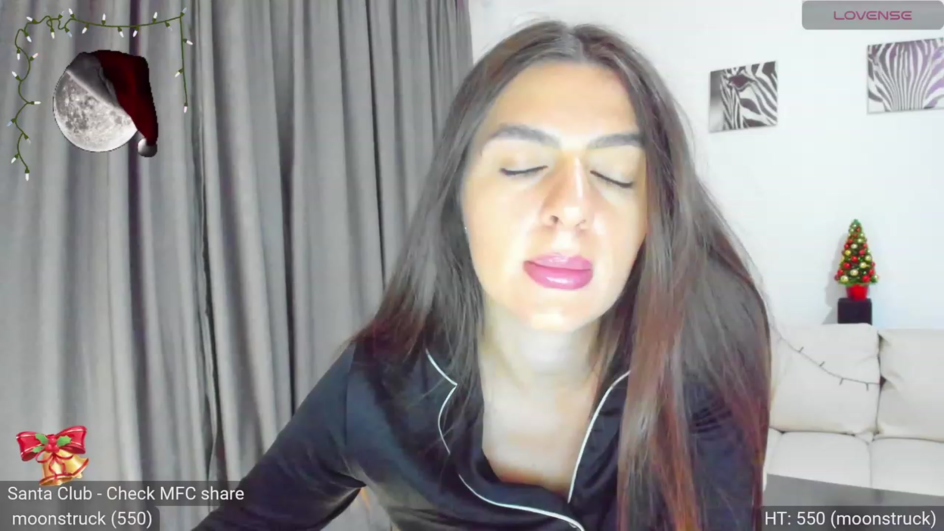 Gallery image thumbnail from AvaMoonlight's myfreecams stream on, 12/20/2023, 01:09 image 11 of 20