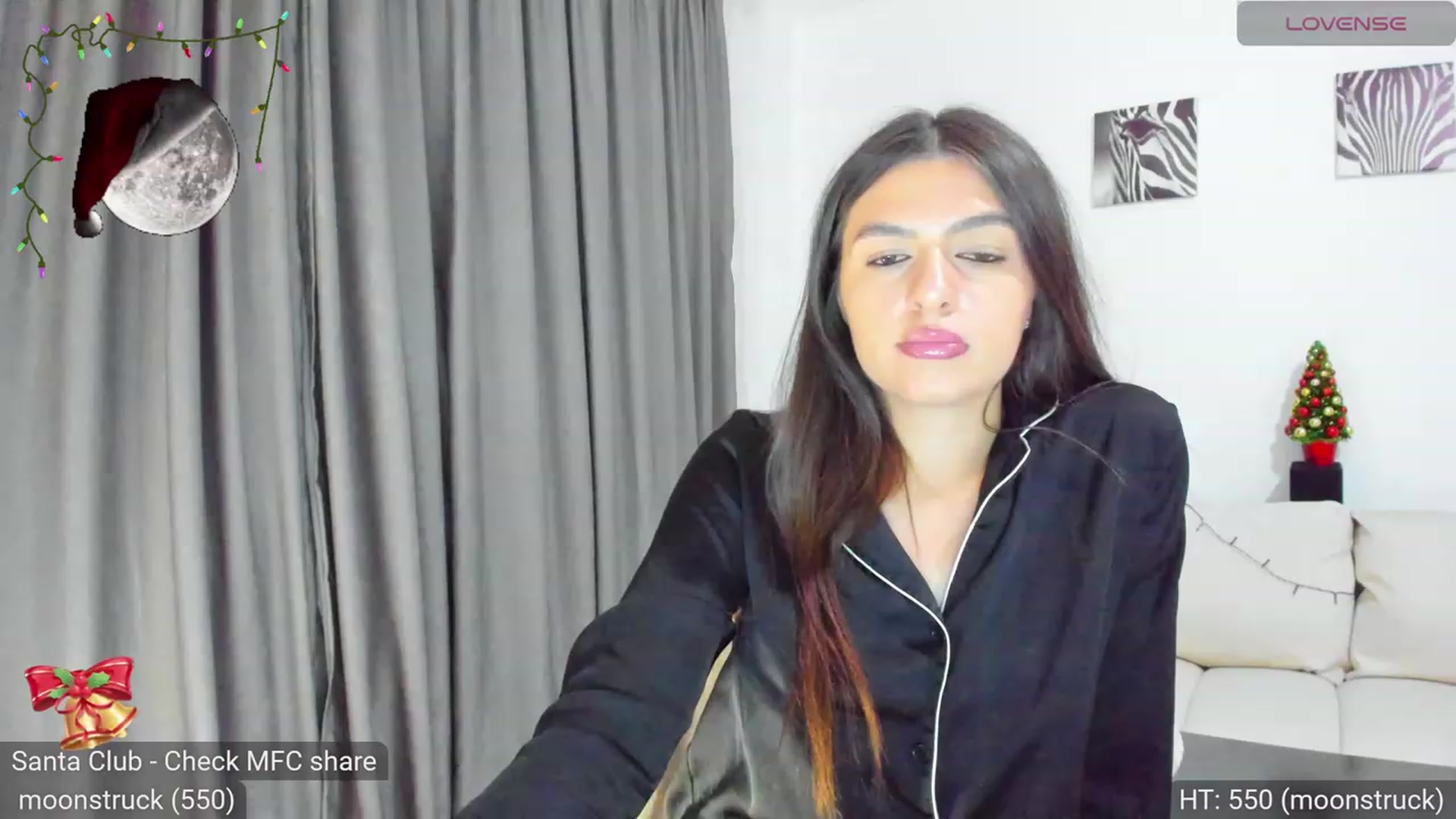 Gallery image thumbnail from AvaMoonlight's myfreecams stream on, 12/20/2023, 01:09 image 8 of 20