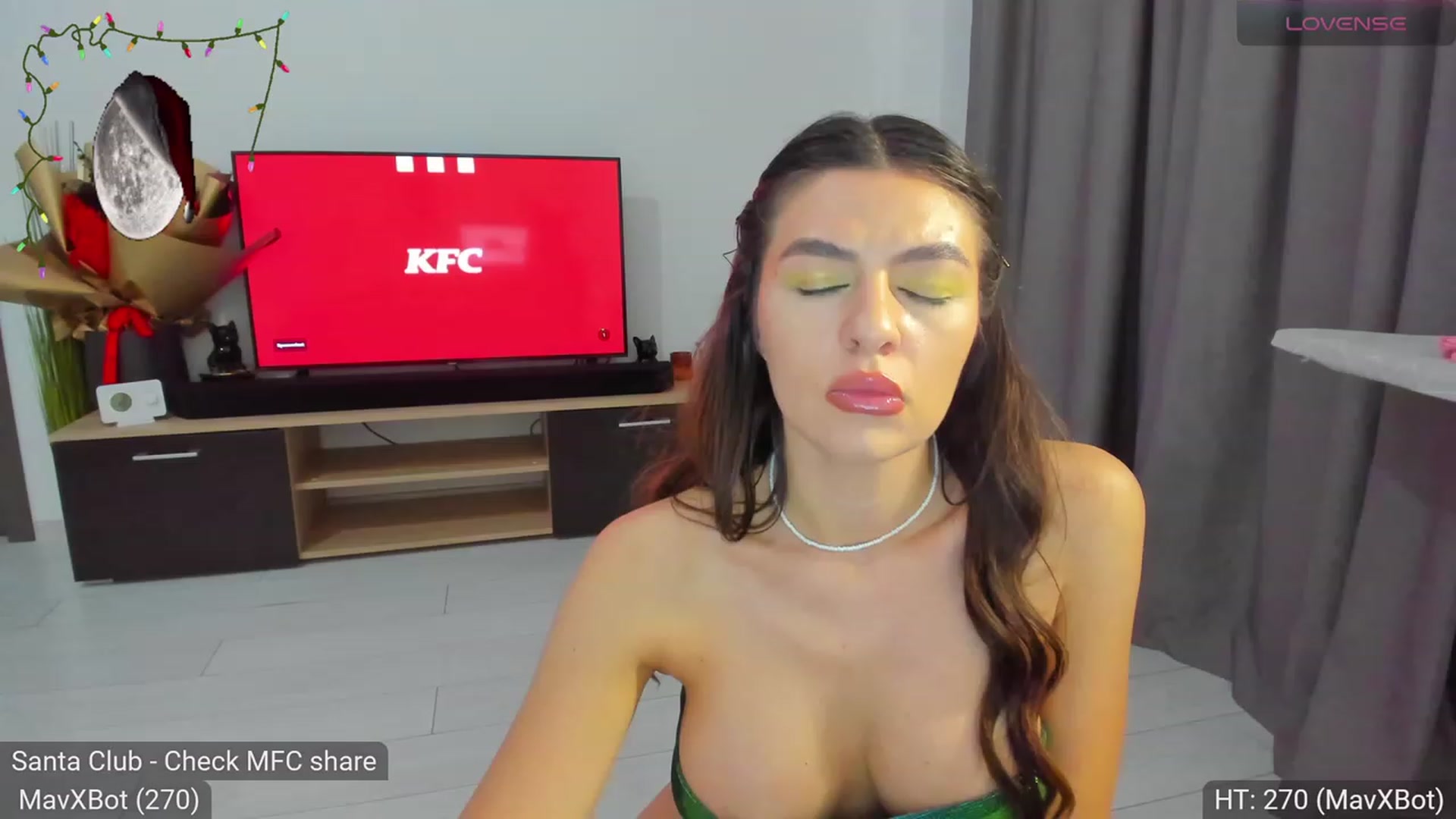 Gallery image thumbnail from AvaMoonlight's myfreecams stream on, 12/29/2023, 24:03 image 15 of 20