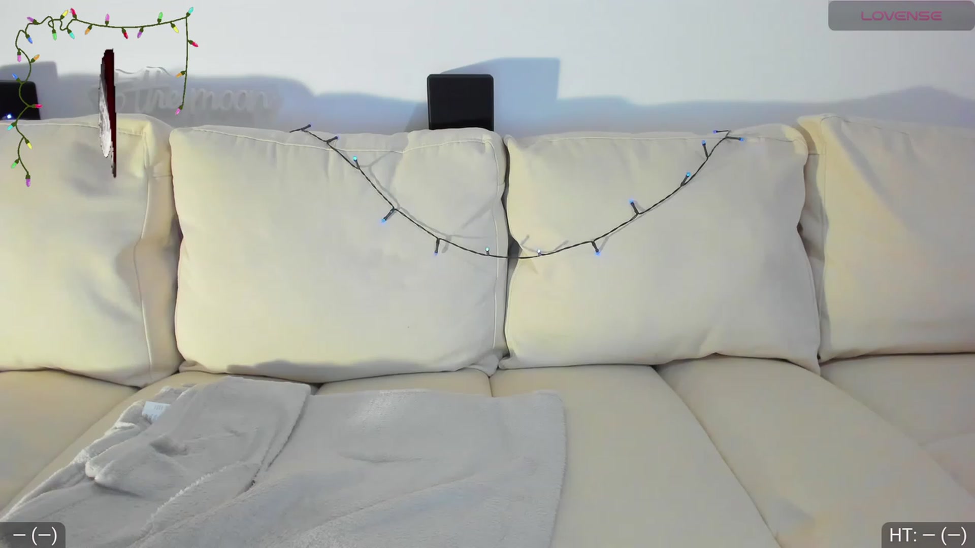 Gallery image thumbnail from AvaMoonlight's myfreecams stream on, 12/31/2023, 24:03 image 9 of 20