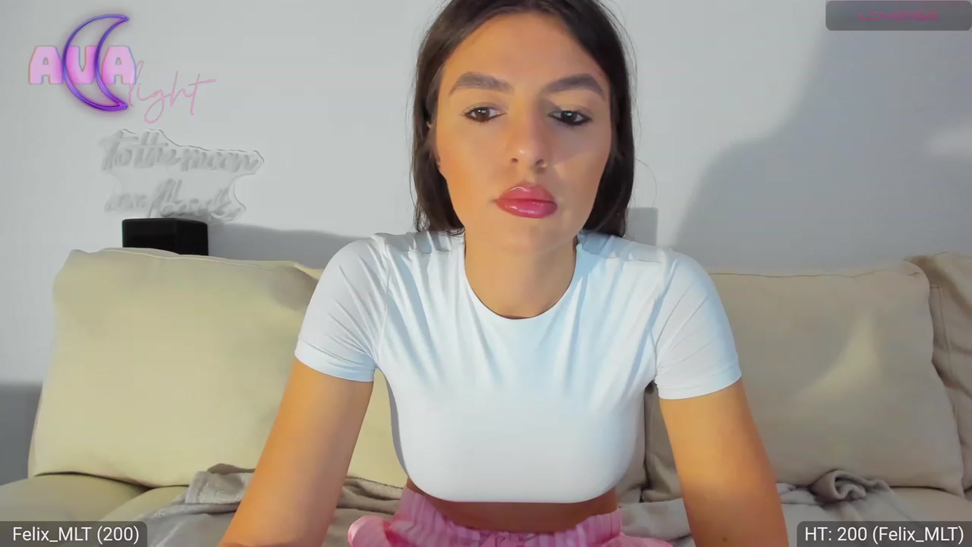 Gallery image thumbnail from AvaMoonlight's myfreecams stream on, 01/02/2024, 17:01 image 11 of 20