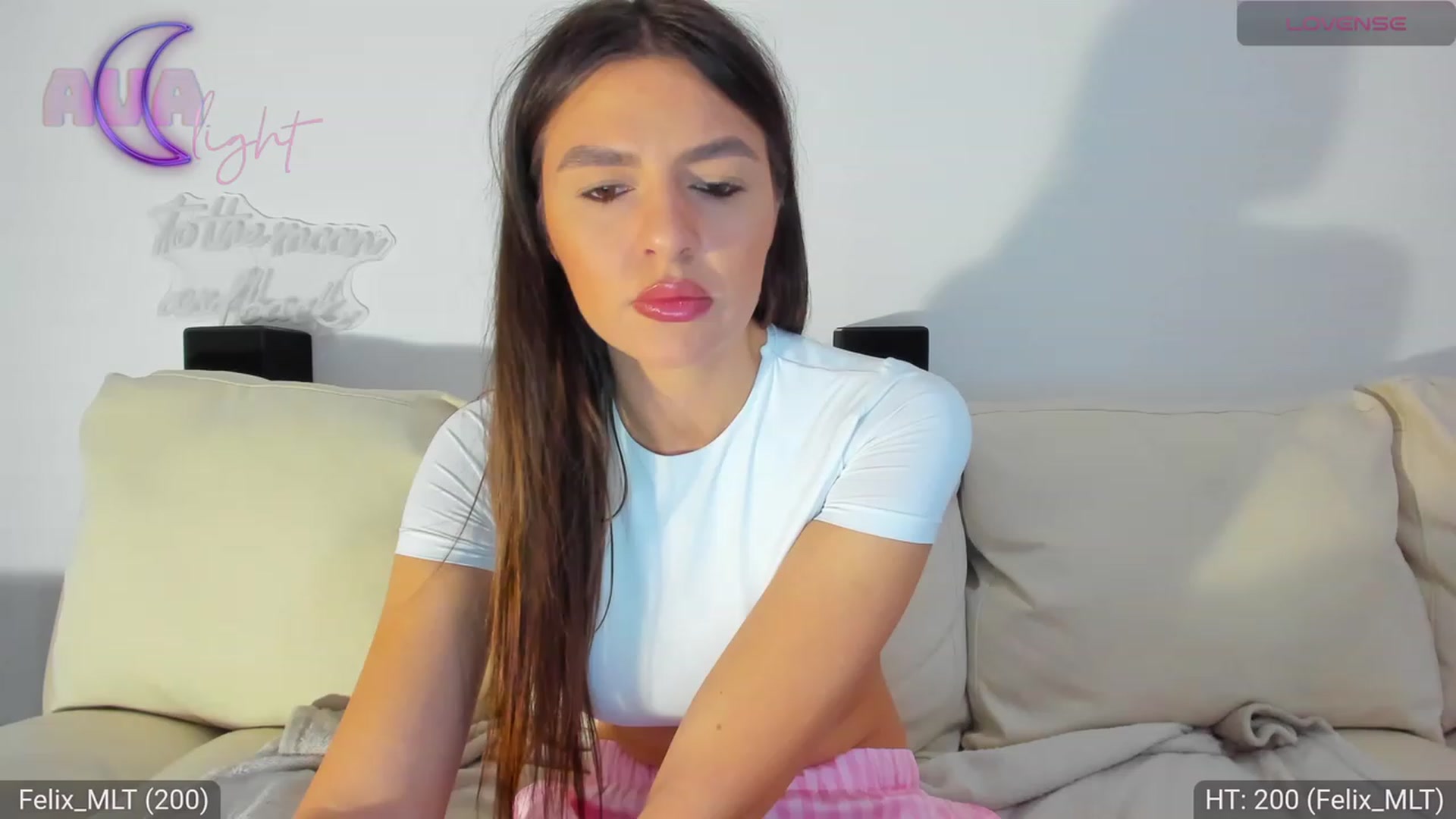 Gallery image thumbnail from AvaMoonlight's myfreecams stream on, 01/02/2024, 17:01 image 12 of 20