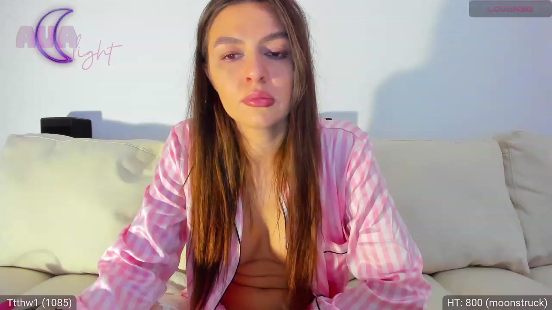 Gallery image thumbnail from AvaMoonlight's myfreecams stream on, 01/06/2024, 24:59 image 13 of 20