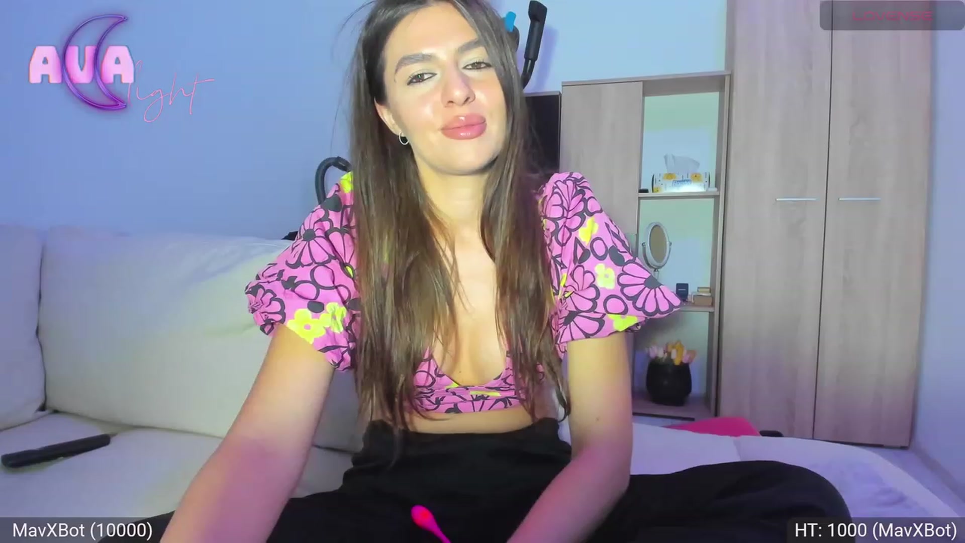 Gallery image thumbnail from AvaMoonlight's myfreecams stream on, 01/09/2024, 24:01 image 9 of 20