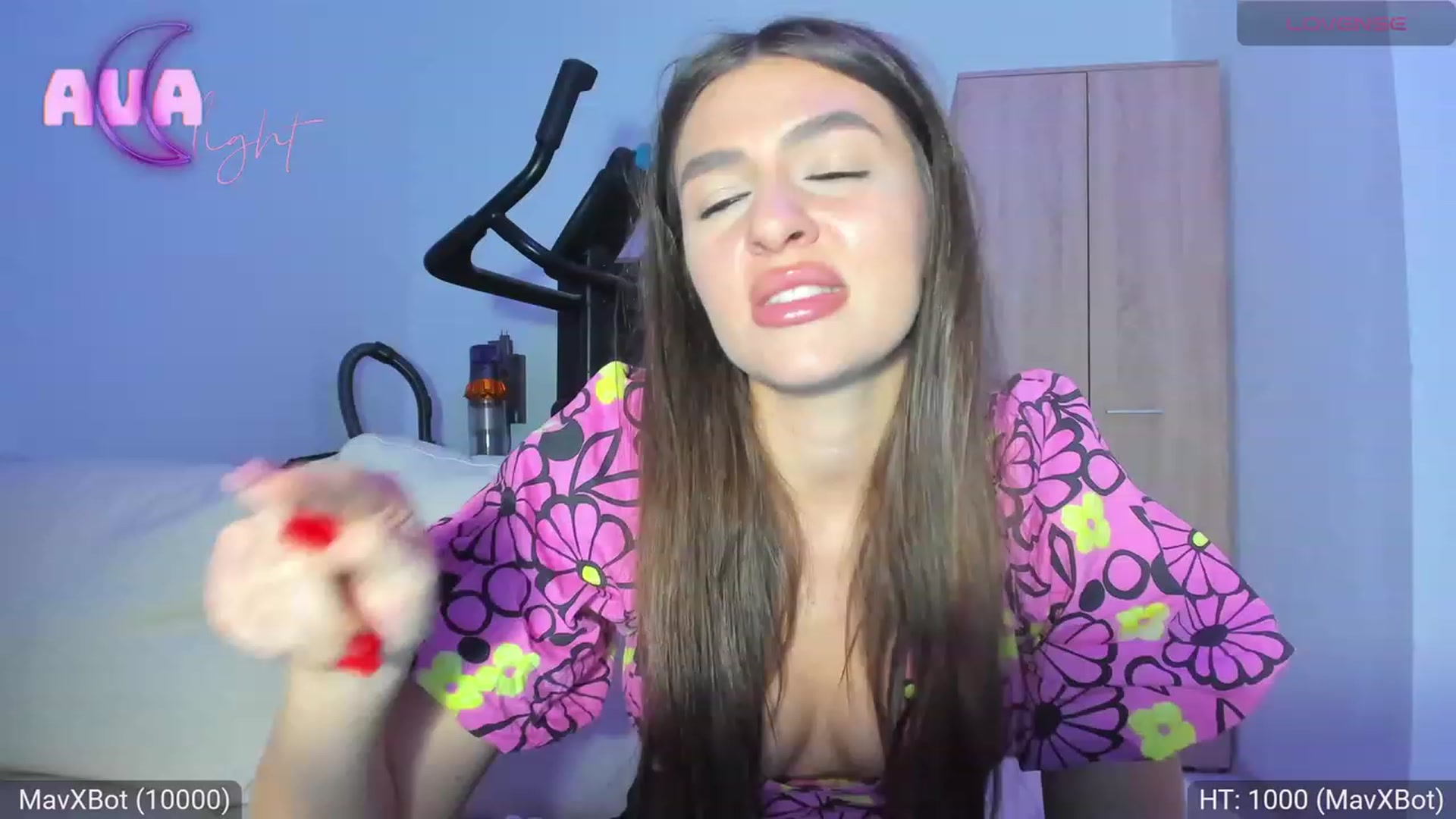 Gallery image thumbnail from AvaMoonlight's myfreecams stream on, 01/09/2024, 24:01 image 5 of 20