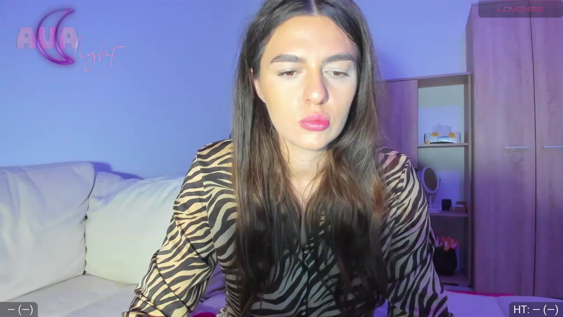 Gallery image thumbnail from AvaMoonlight's myfreecams stream on, 01/14/2024, 16:12 image 3 of 20