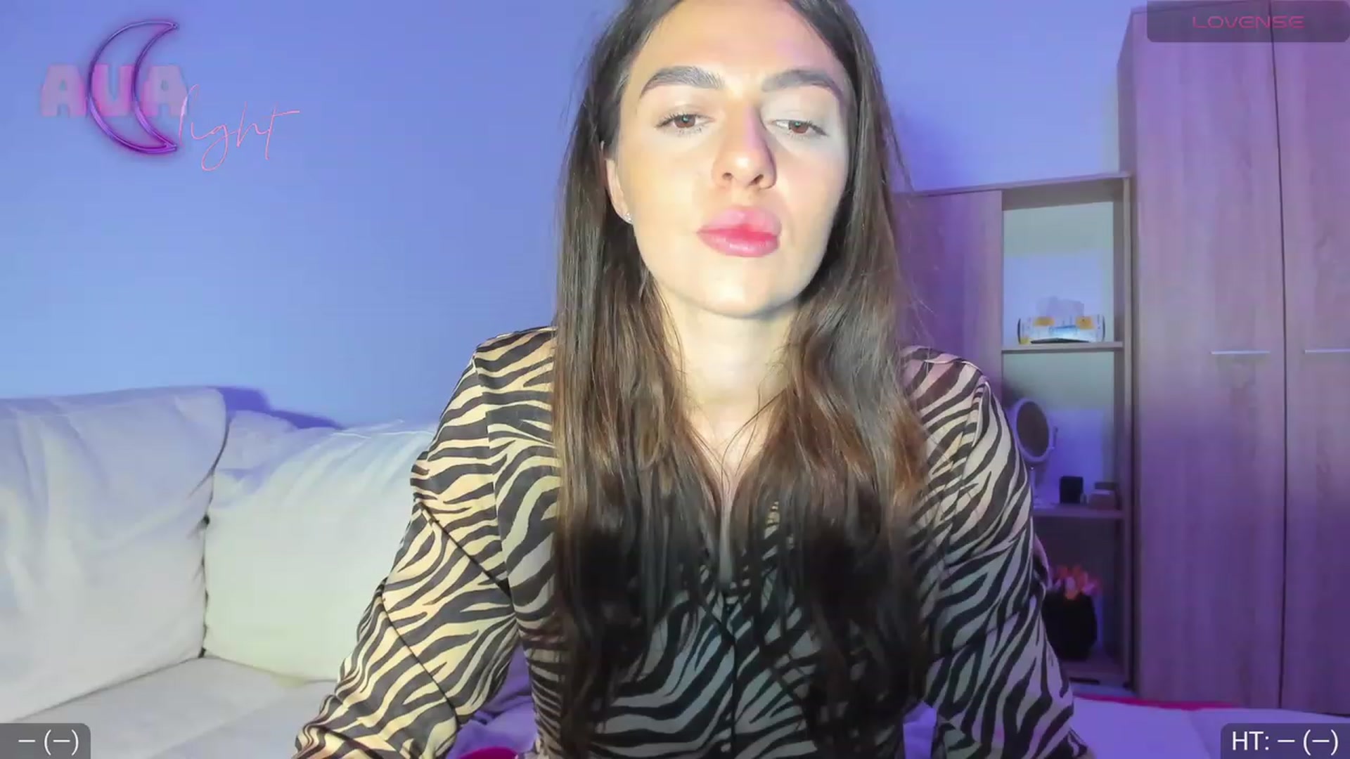 Gallery image thumbnail from AvaMoonlight's myfreecams stream on, 01/14/2024, 16:12 image 4 of 20