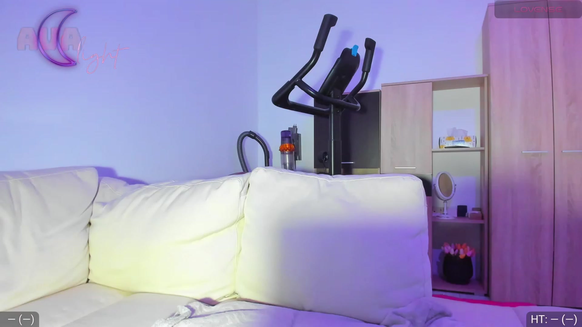 Gallery image thumbnail from AvaMoonlight's myfreecams stream on, 01/14/2024, 16:12 image 13 of 20