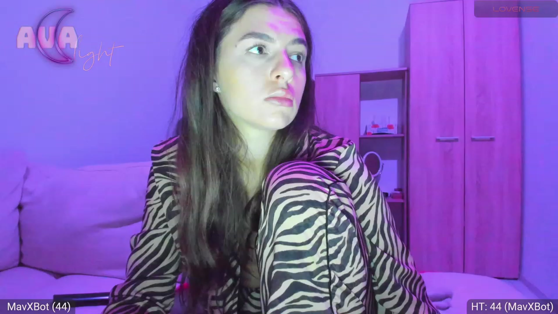 Gallery image thumbnail from AvaMoonlight's myfreecams stream on, 01/15/2024, 24:45 image 15 of 20