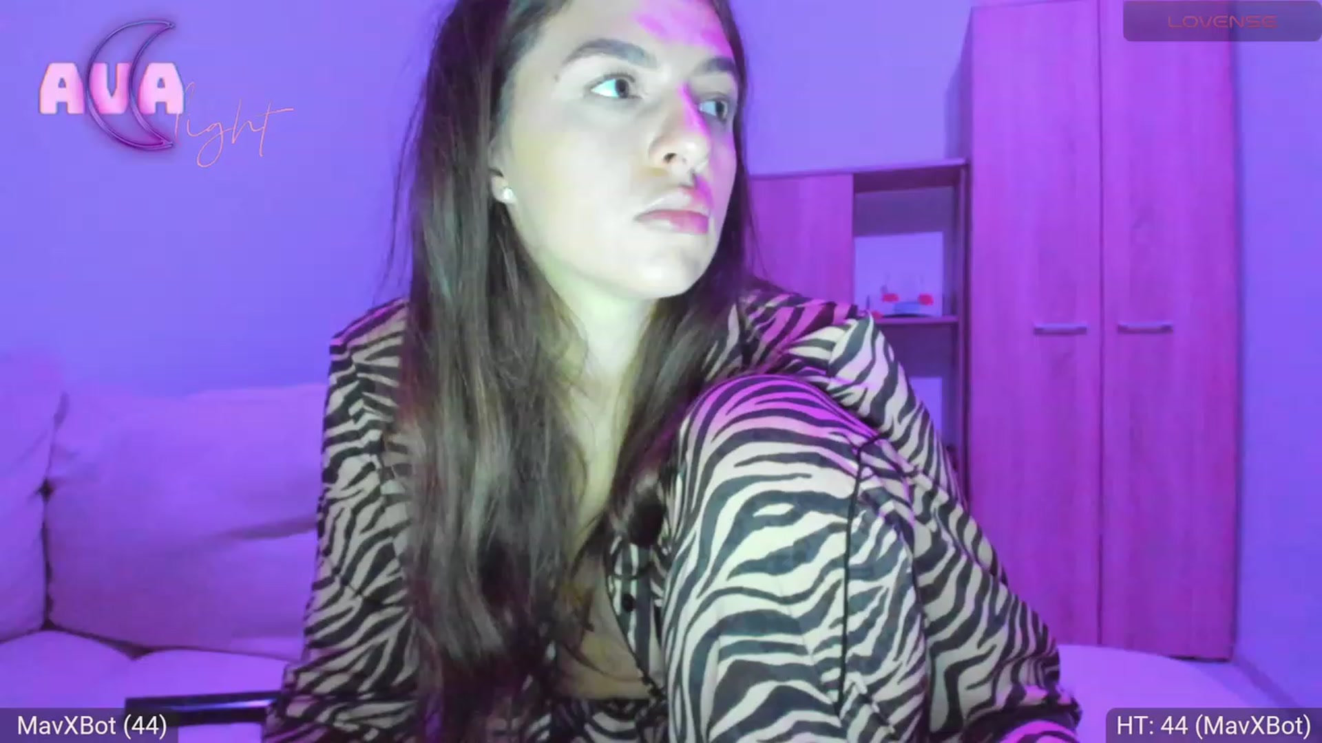 Gallery image thumbnail from AvaMoonlight's myfreecams stream on, 01/15/2024, 24:45 image 7 of 20
