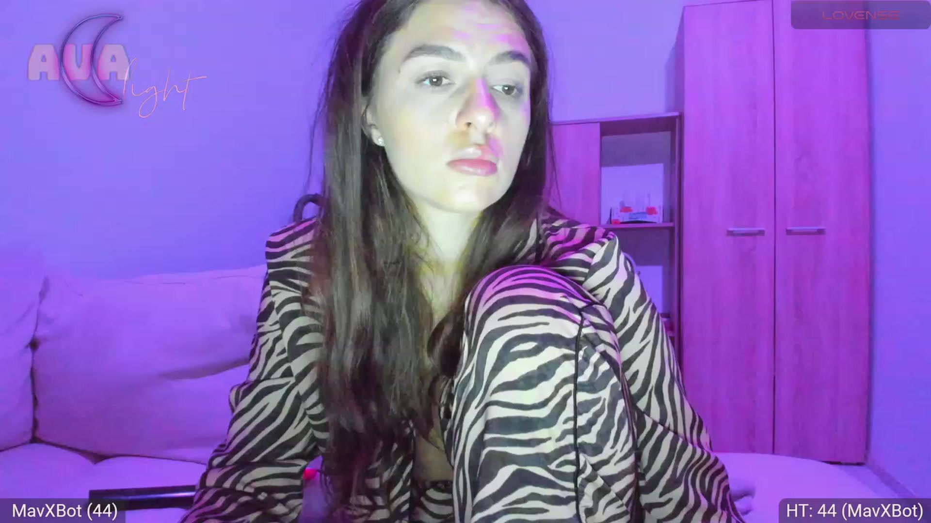 Gallery image thumbnail from AvaMoonlight's myfreecams stream on, 01/15/2024, 24:45 image 12 of 20