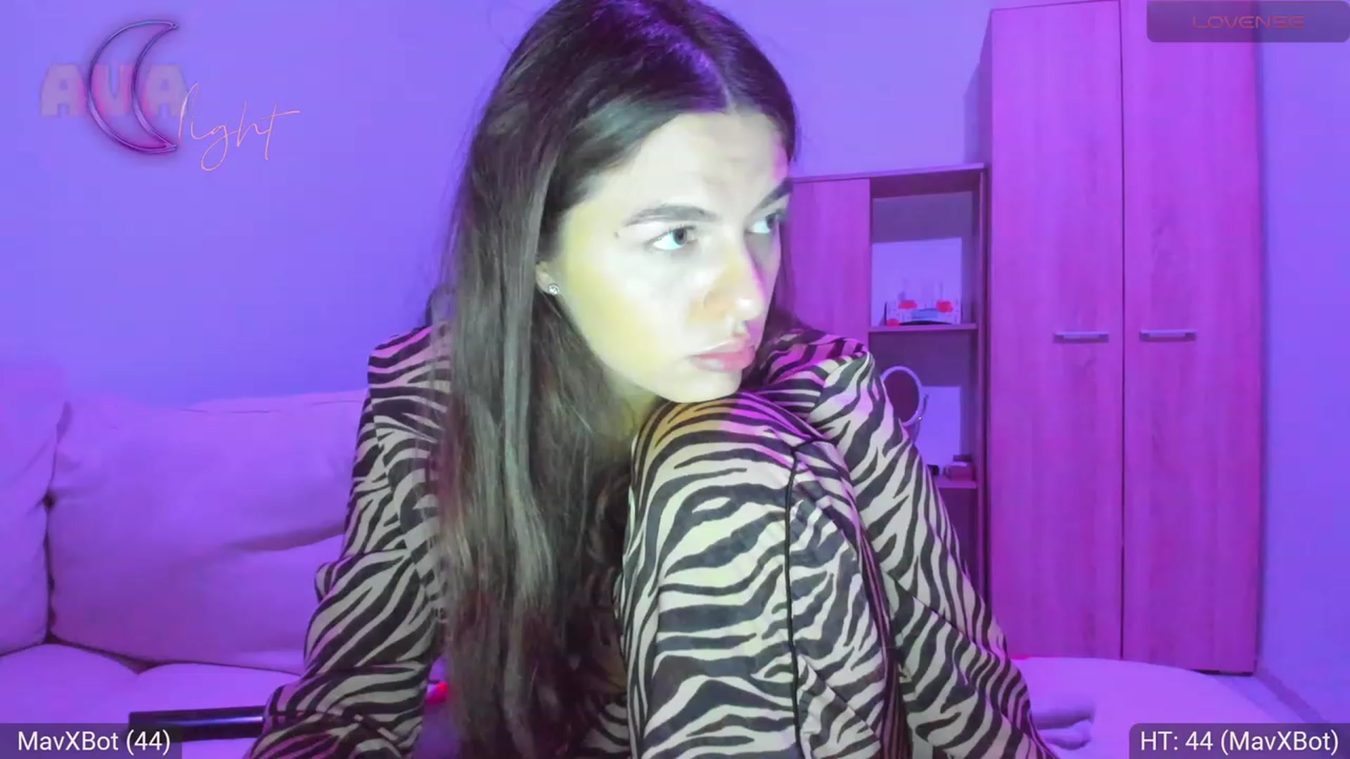 Gallery image thumbnail from AvaMoonlight's myfreecams stream on, 01/15/2024, 24:45 image 14 of 20