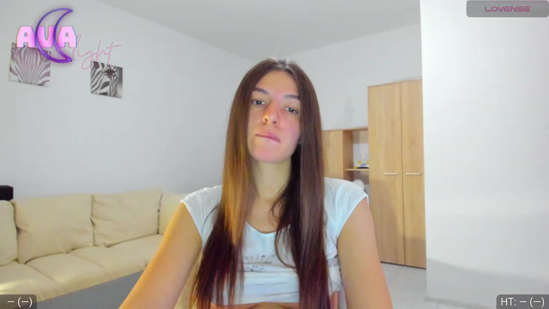 Gallery image thumbnail from AvaMoonlight's myfreecams stream on, 01/15/2024, 16:10 image 5 of 20