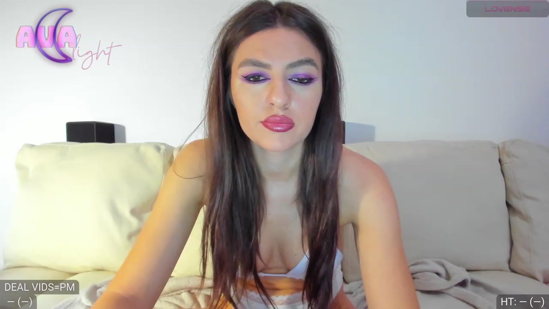 Gallery image thumbnail from AvaMoonlight's myfreecams stream on, 01/23/2024, 23:05 image 6 of 20