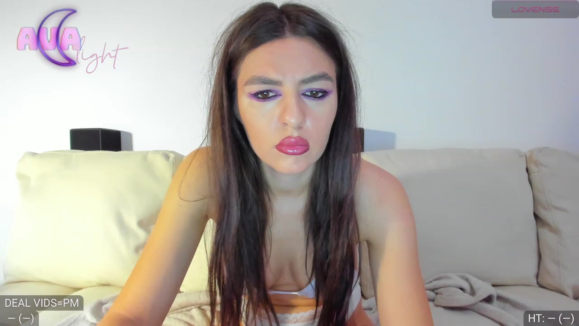 Gallery image thumbnail from AvaMoonlight's myfreecams stream on, 01/23/2024, 23:05 image 9 of 20