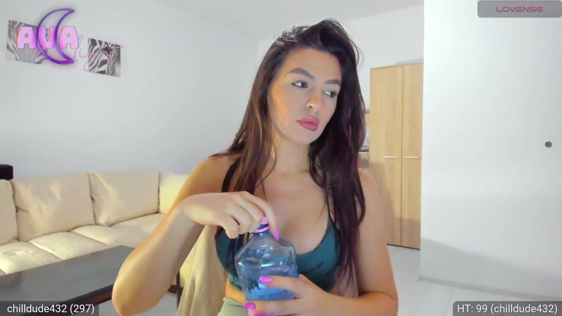 Gallery image thumbnail from AvaMoonlight's myfreecams stream on, 01/28/2024, 17:17 image 14 of 20