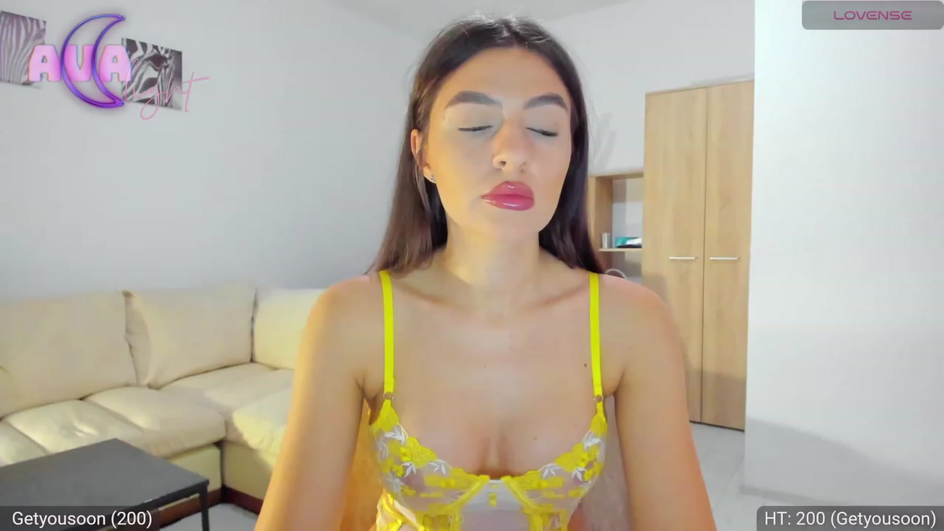 Gallery image thumbnail from AvaMoonlight's myfreecams stream on, 01/30/2024, 17:02 image 3 of 20