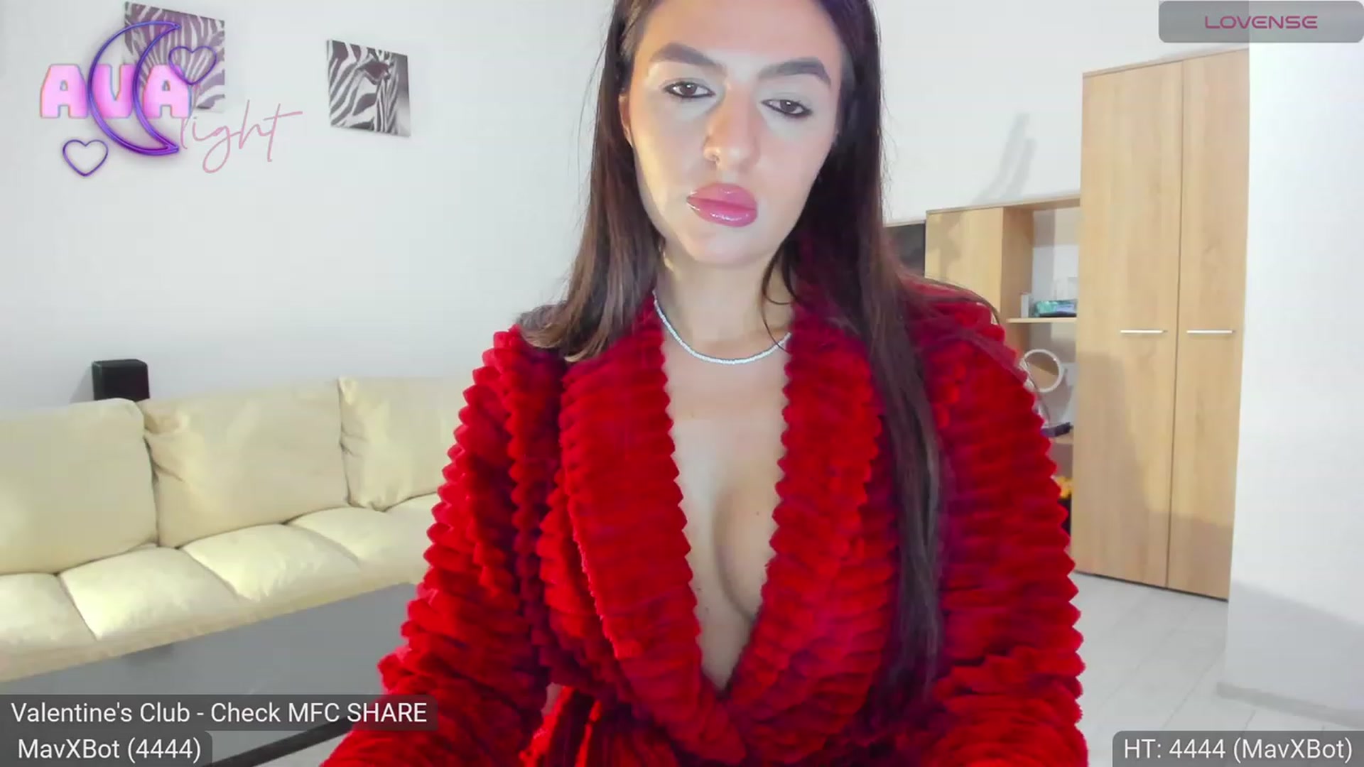 Gallery image thumbnail from AvaMoonlight's myfreecams stream on, 02/02/2024, 24:30 image 3 of 20