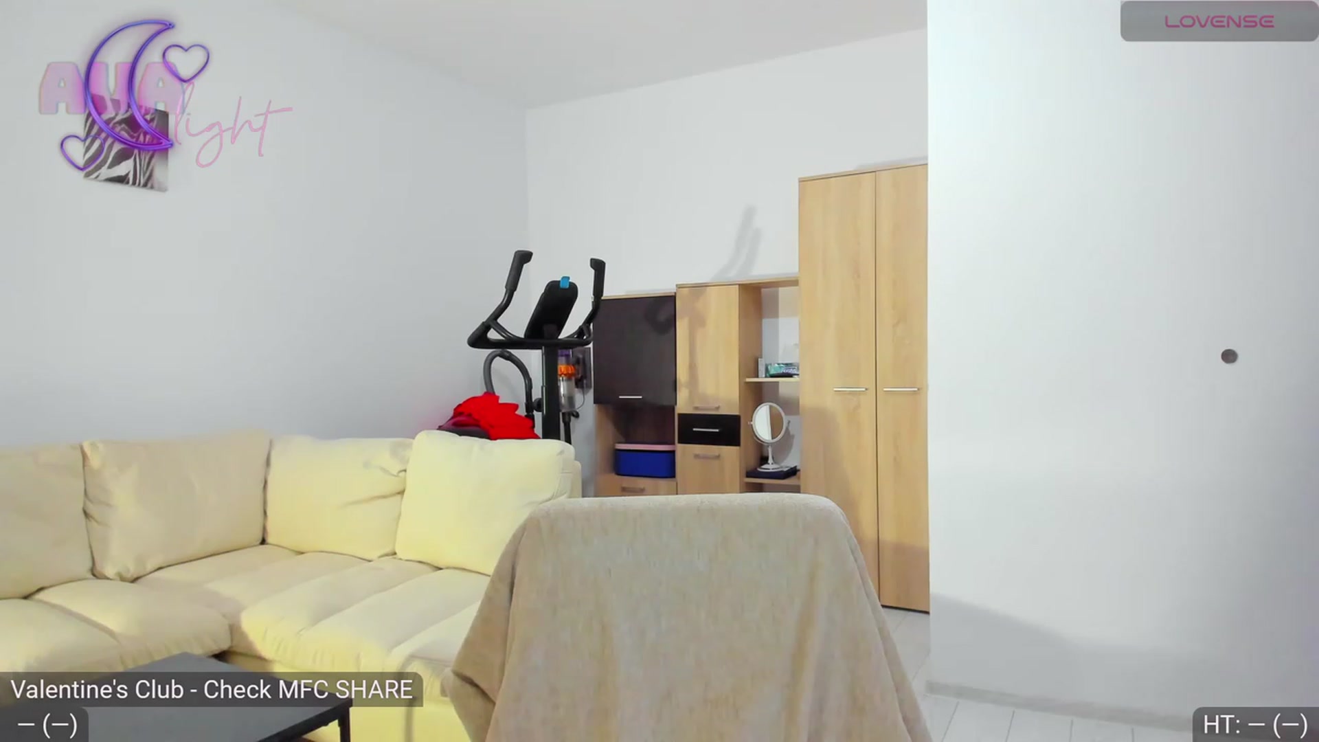 Gallery image thumbnail from AvaMoonlight's myfreecams stream on, 02/02/2024, 16:14 image 9 of 20