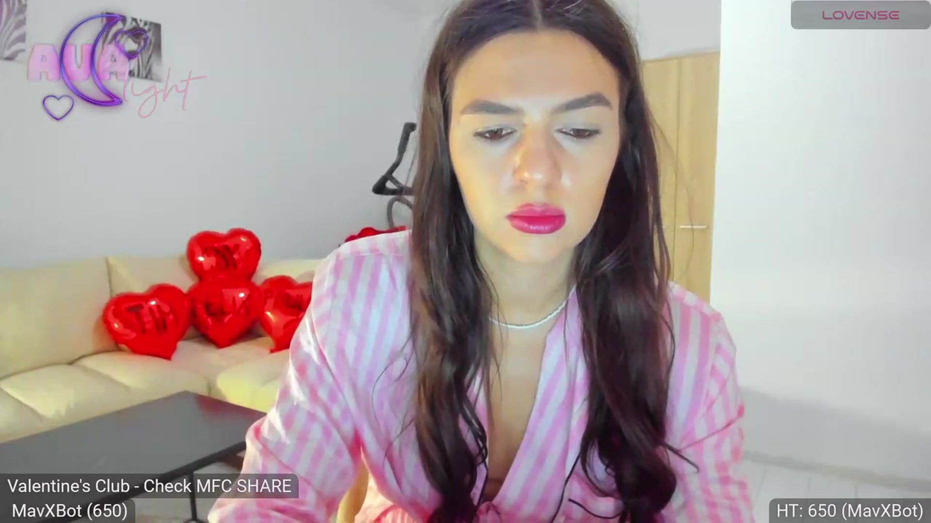 Gallery image thumbnail from AvaMoonlight's myfreecams stream on, 02/05/2024, 24:02 image 12 of 20
