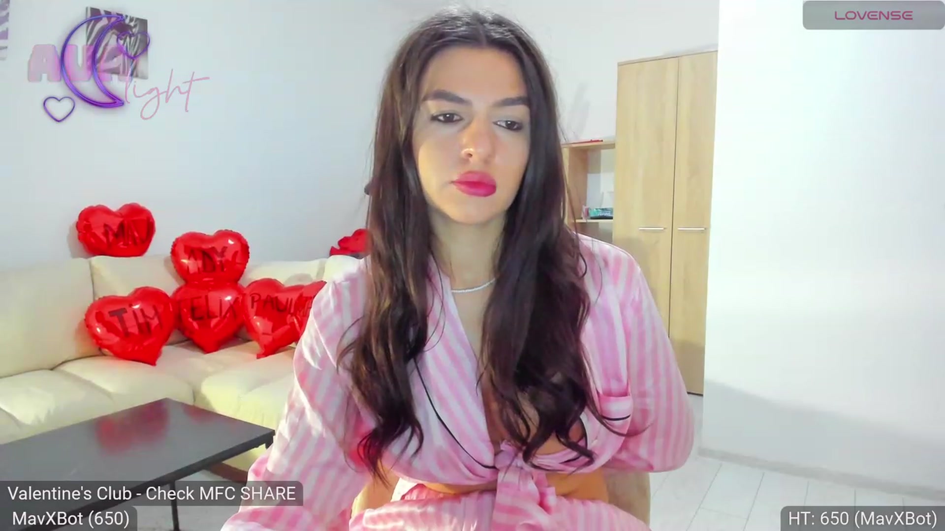 Gallery image thumbnail from AvaMoonlight's myfreecams stream on, 02/05/2024, 24:36 image 15 of 20
