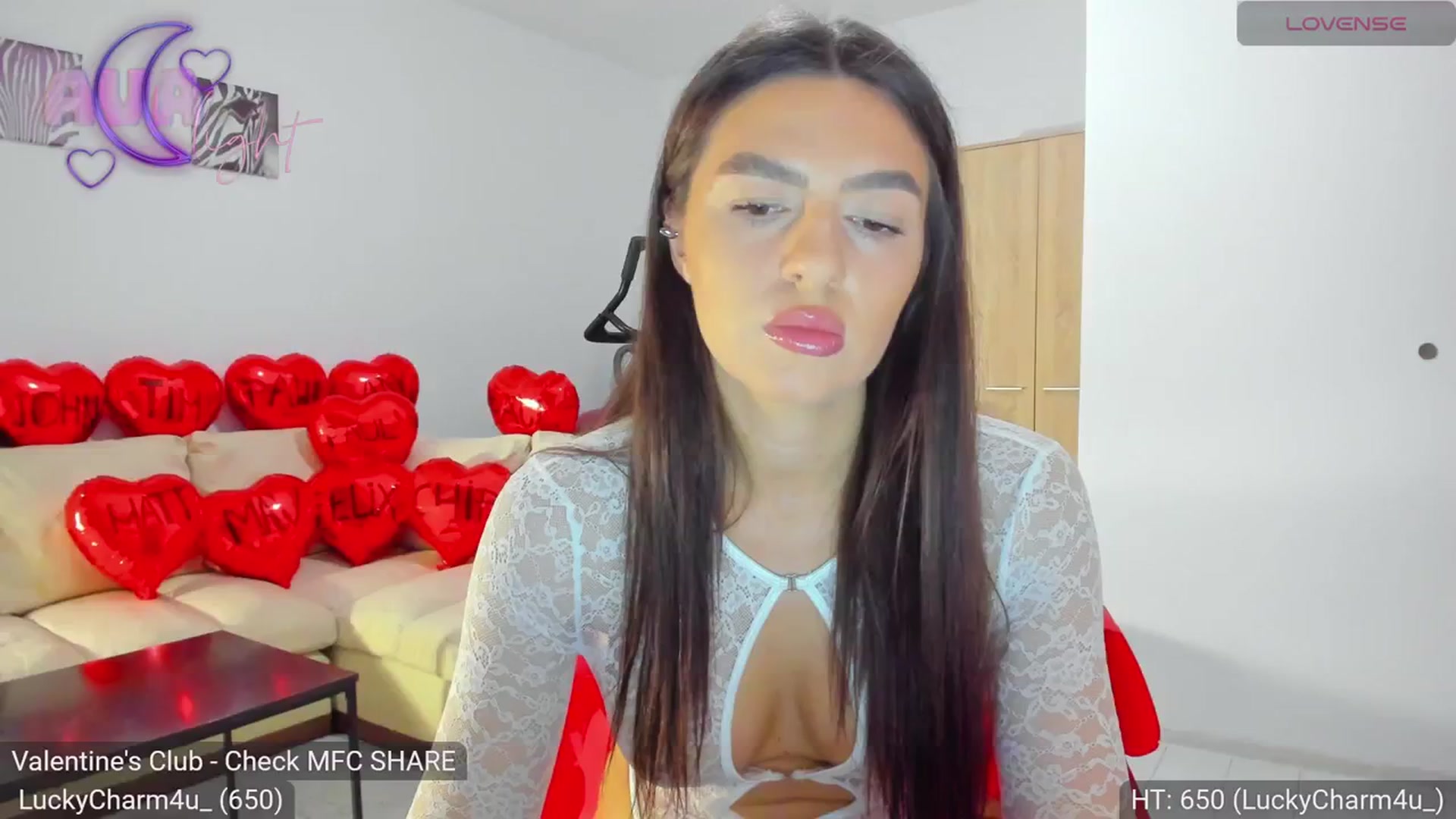 Gallery image thumbnail from AvaMoonlight's myfreecams stream on, 02/07/2024, 17:03 image 9 of 20