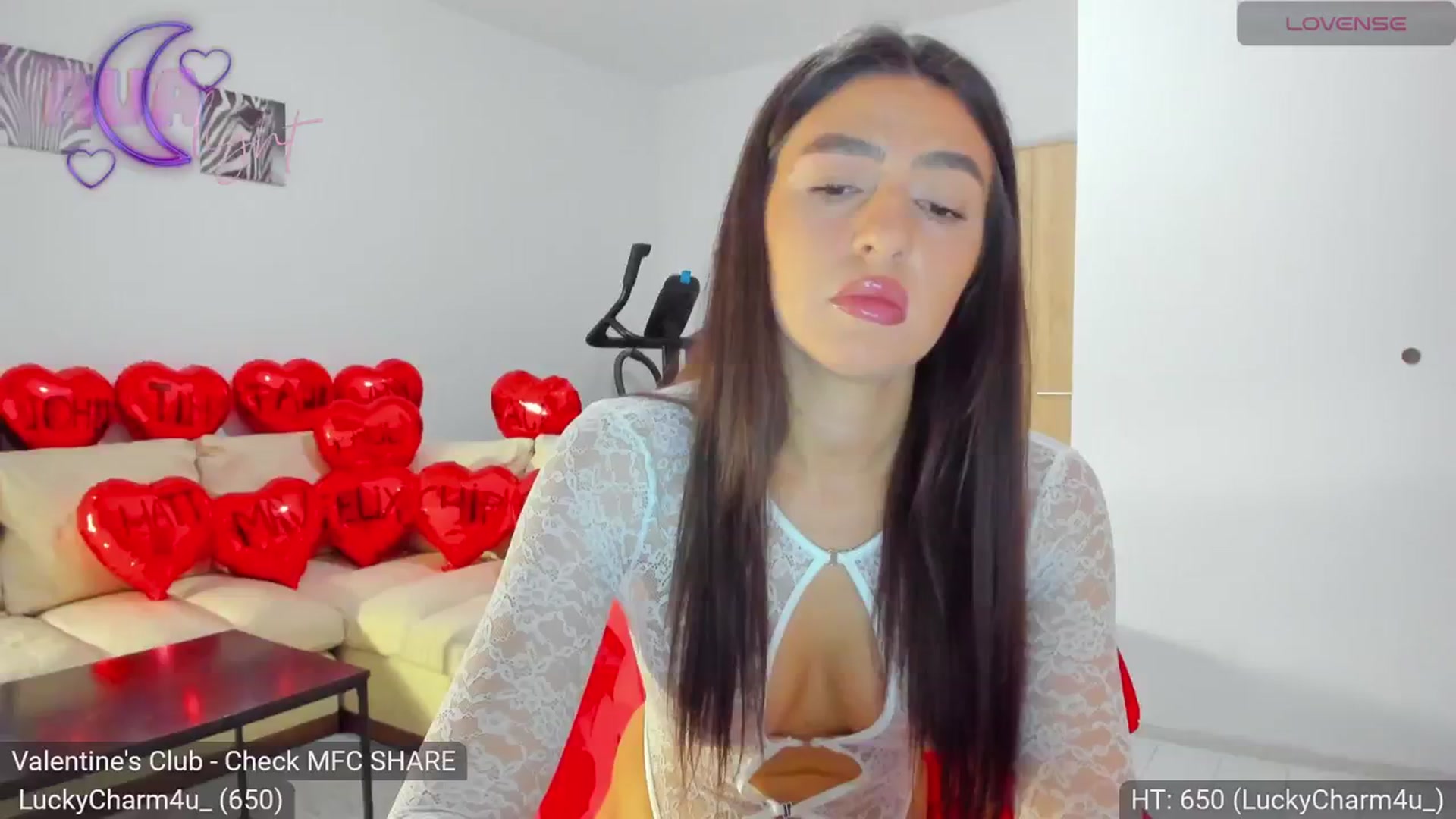 Gallery image thumbnail from AvaMoonlight's myfreecams stream on, 02/07/2024, 17:03 image 2 of 20