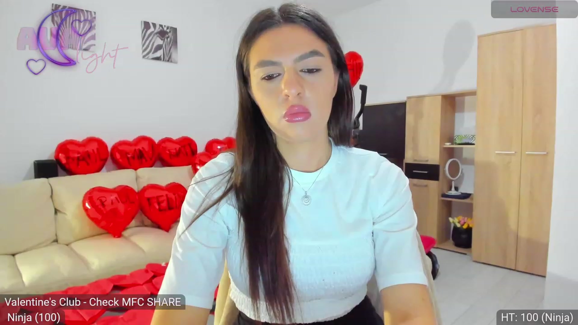 Gallery image thumbnail from AvaMoonlight's myfreecams stream on, 02/11/2024, 24:47 image 16 of 20