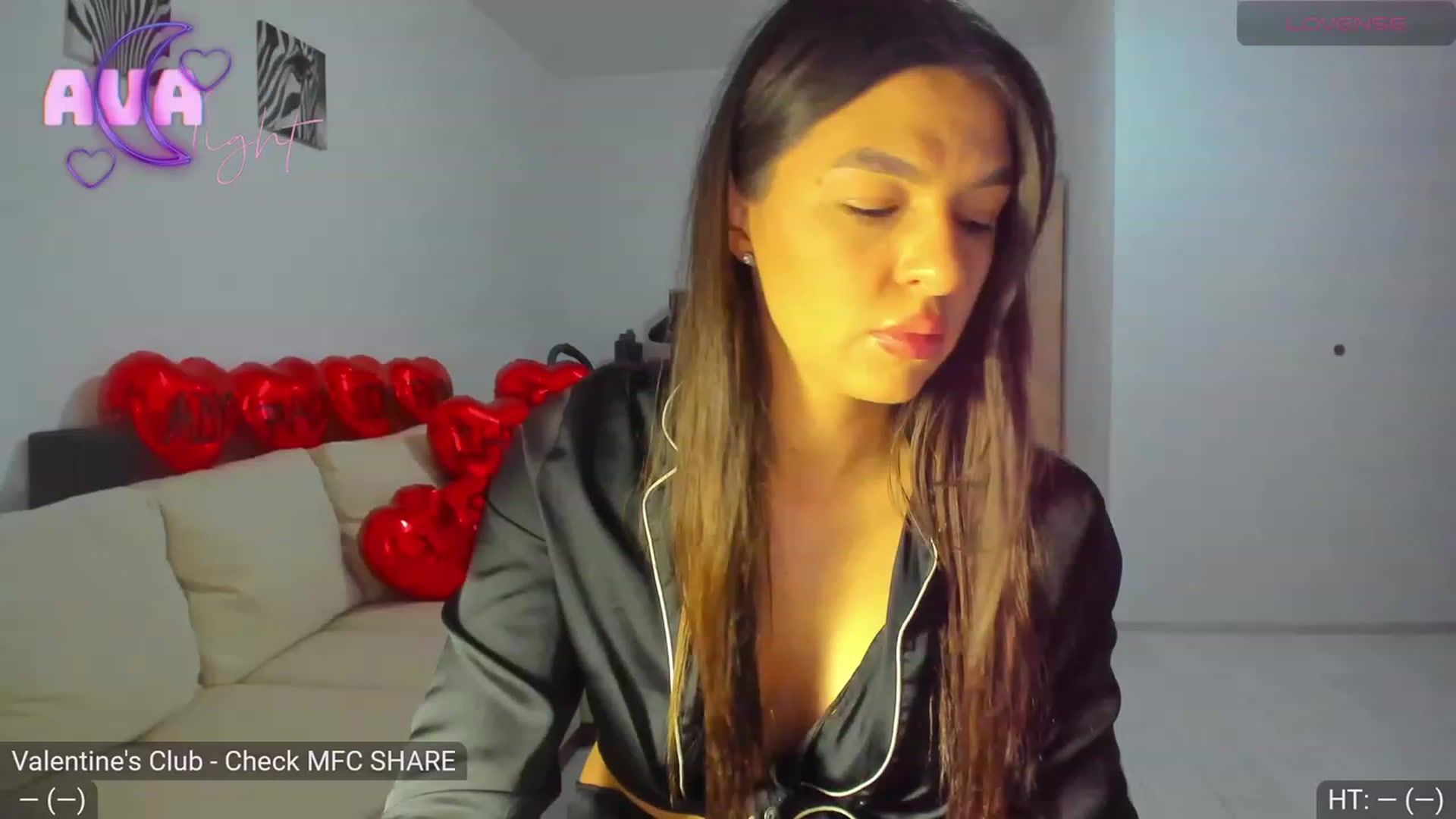 Gallery image thumbnail from AvaMoonlight's myfreecams stream on, 02/12/2024, 01:05 image 1 of 20