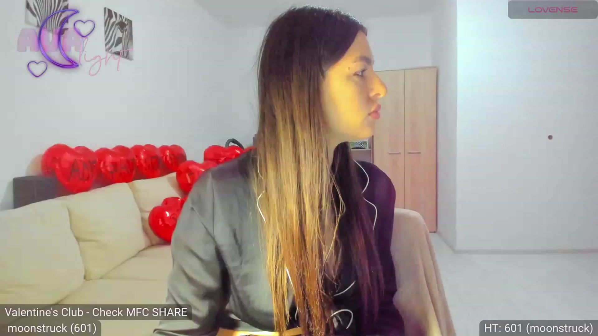 Gallery image thumbnail from AvaMoonlight's myfreecams stream on, 02/12/2024, 01:05 image 11 of 20