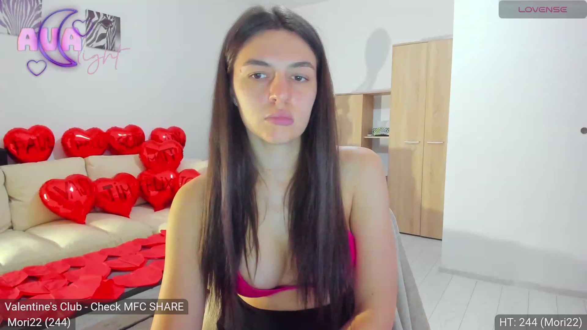 Gallery image thumbnail from AvaMoonlight's myfreecams stream on, 02/12/2024, 17:08 image 15 of 20