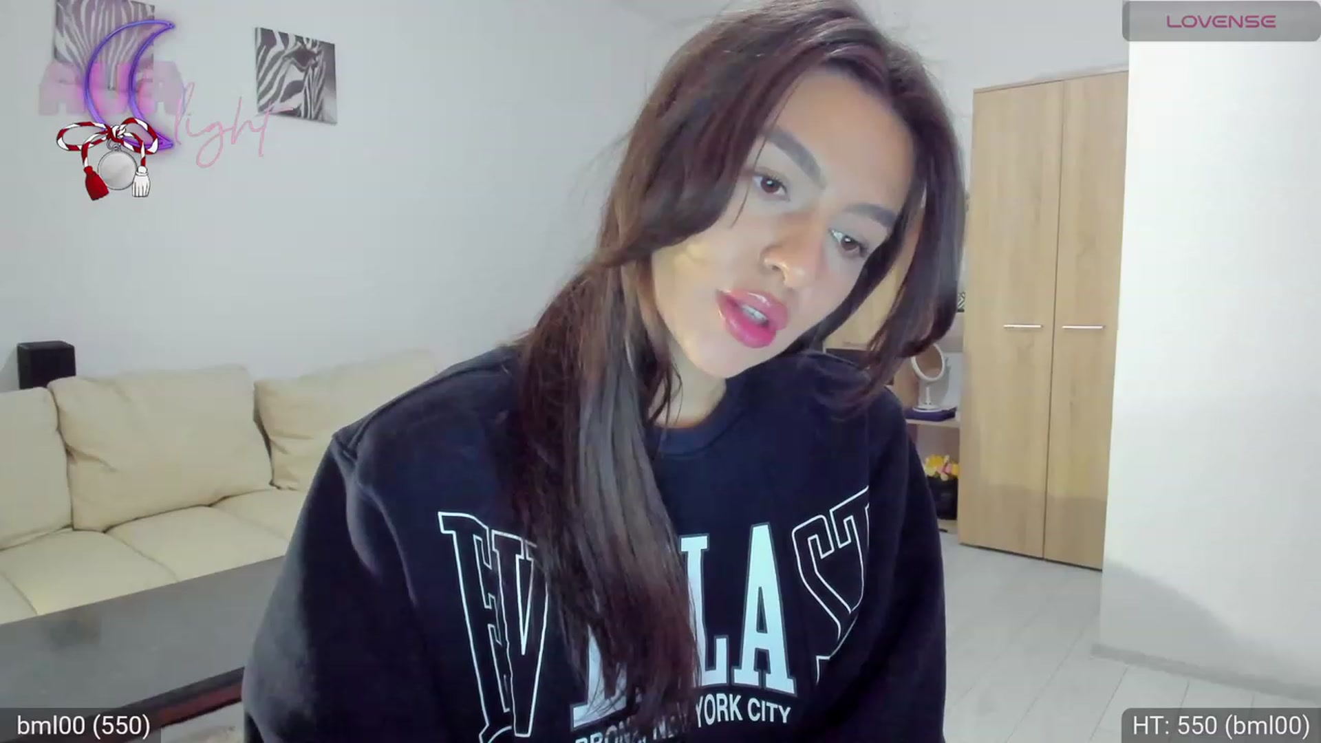 Gallery image thumbnail from AvaMoonlight's myfreecams stream on, 03/07/2024, 16:41 image 20 of 20