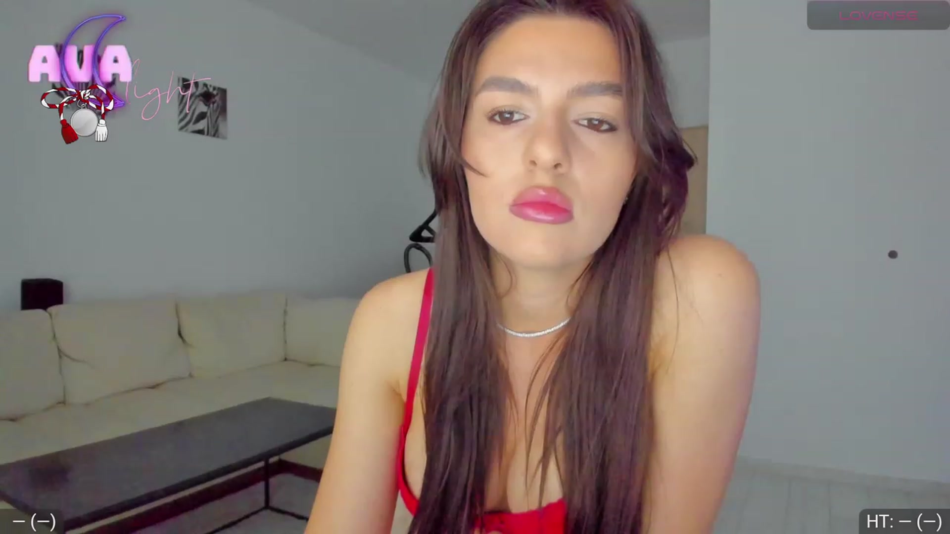 Gallery image thumbnail from AvaMoonlight's myfreecams stream on, 03/10/2024, 16:18 image 3 of 20