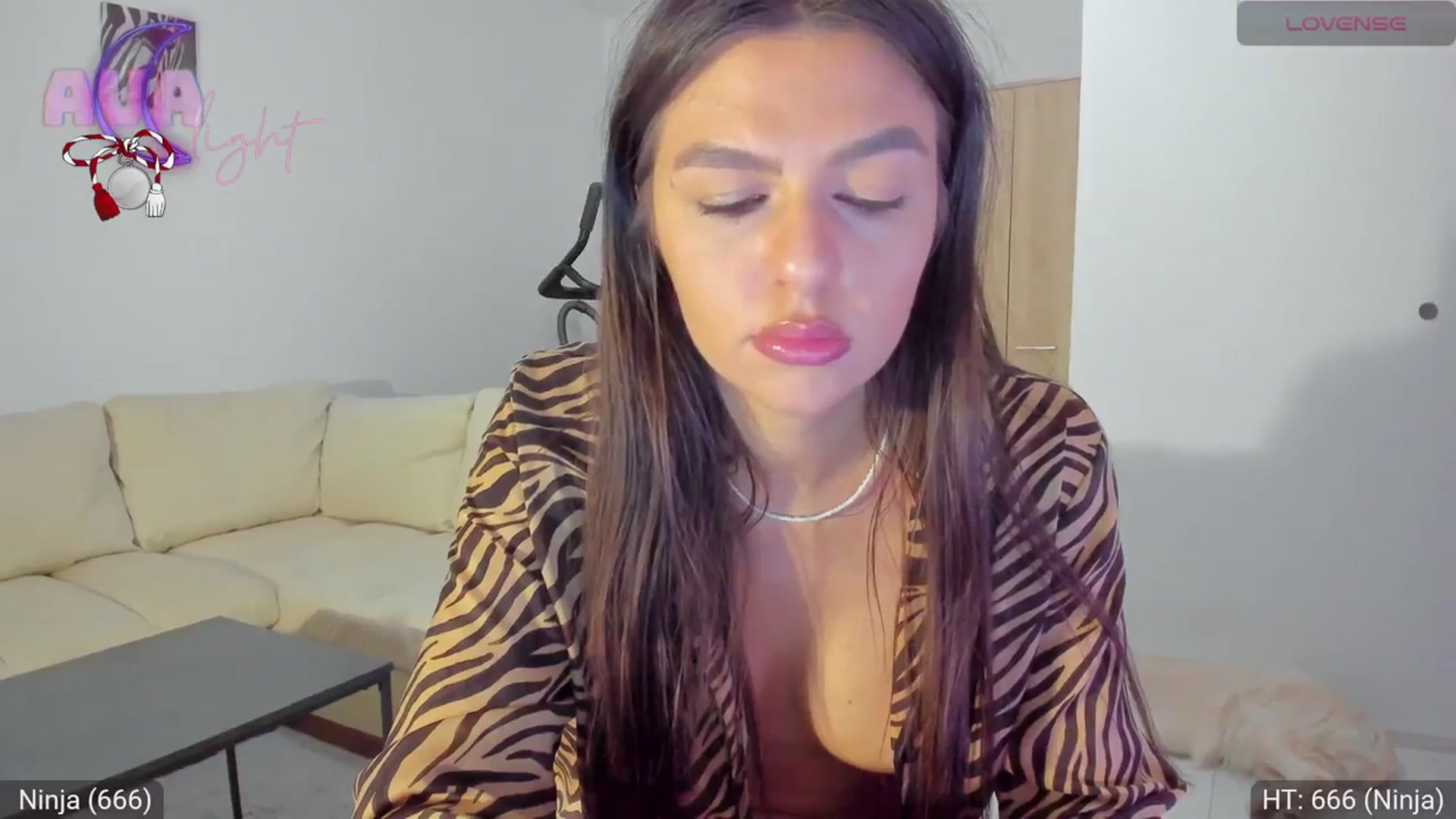 Gallery image thumbnail from AvaMoonlight's myfreecams stream on, 03/17/2024, 01:07 image 17 of 20