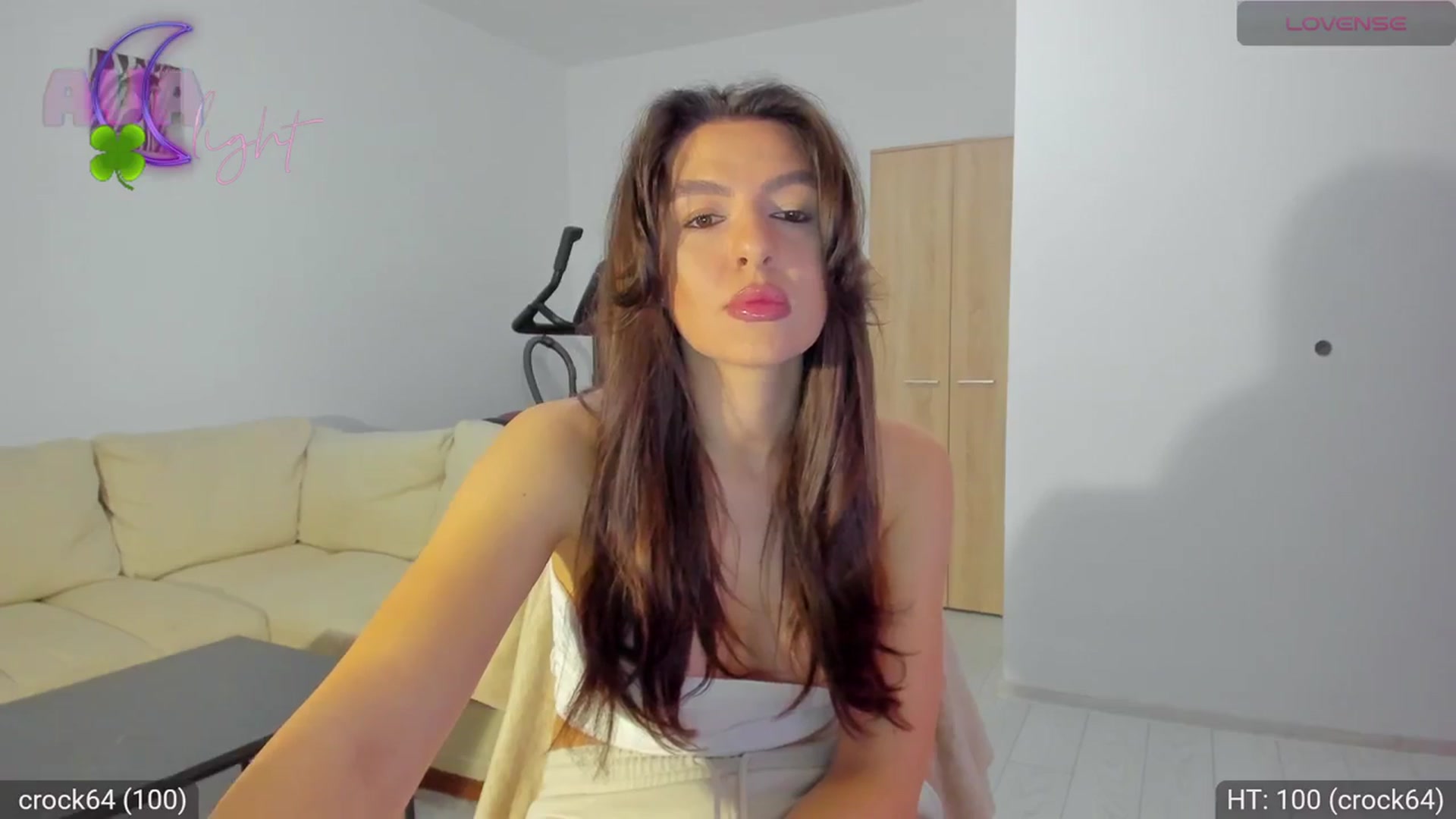 Gallery image thumbnail from AvaMoonlight's myfreecams stream on, 03/18/2024, 17:03 image 18 of 20