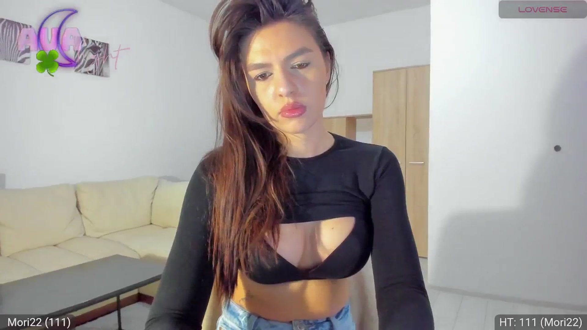 Gallery image thumbnail from AvaMoonlight's myfreecams stream on, 03/19/2024, 17:03 image 12 of 20