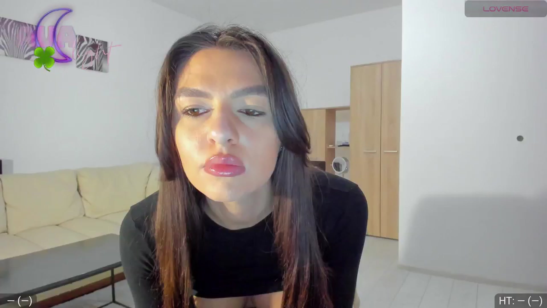 Gallery image thumbnail from AvaMoonlight's myfreecams stream on, 03/19/2024, 17:03 image 1 of 20