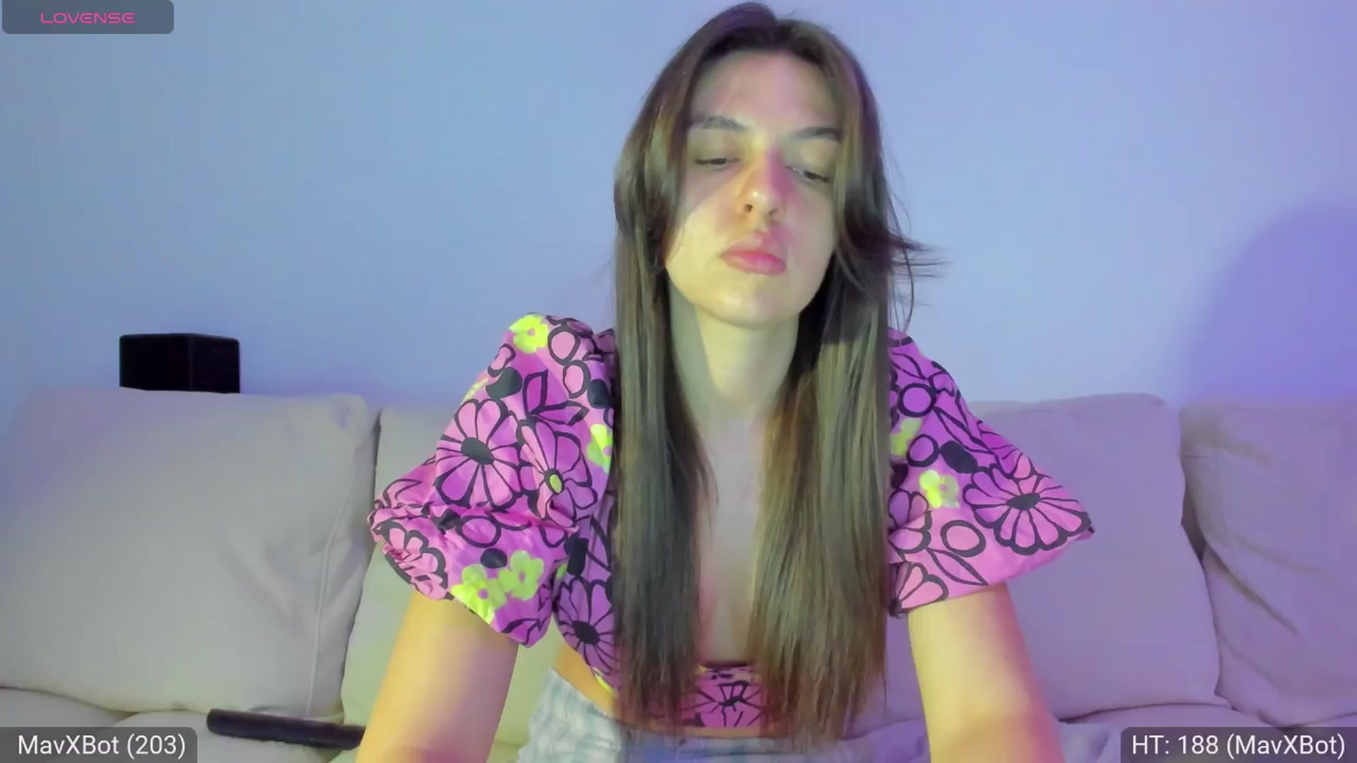 Gallery image thumbnail from AvaMoonlight's myfreecams stream on, 03/29/2024, 24:26 image 5 of 20
