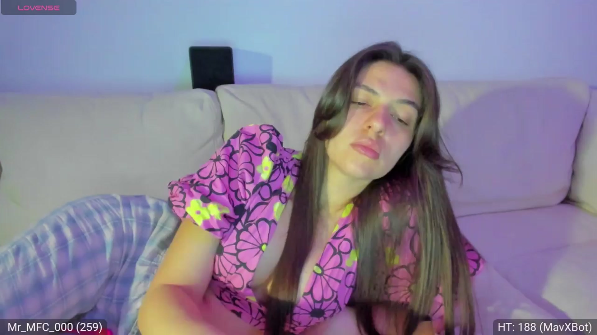 Gallery image thumbnail from AvaMoonlight's myfreecams stream on, 03/29/2024, 01:08 image 17 of 20