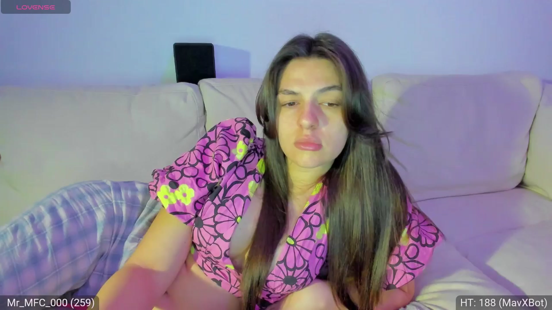 Gallery image thumbnail from AvaMoonlight's myfreecams stream on, 03/29/2024, 01:08 image 16 of 20