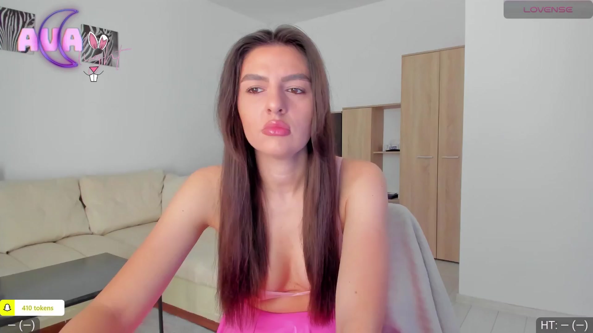 Gallery image thumbnail from AvaMoonlight's myfreecams stream on, 04/02/2024, 15:54 image 10 of 20
