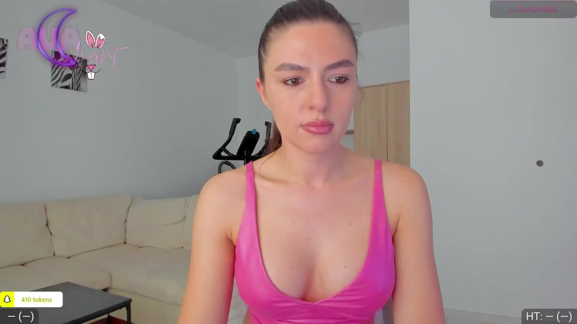 Gallery image thumbnail from AvaMoonlight's myfreecams stream on, 04/04/2024, 15:09 image 11 of 20