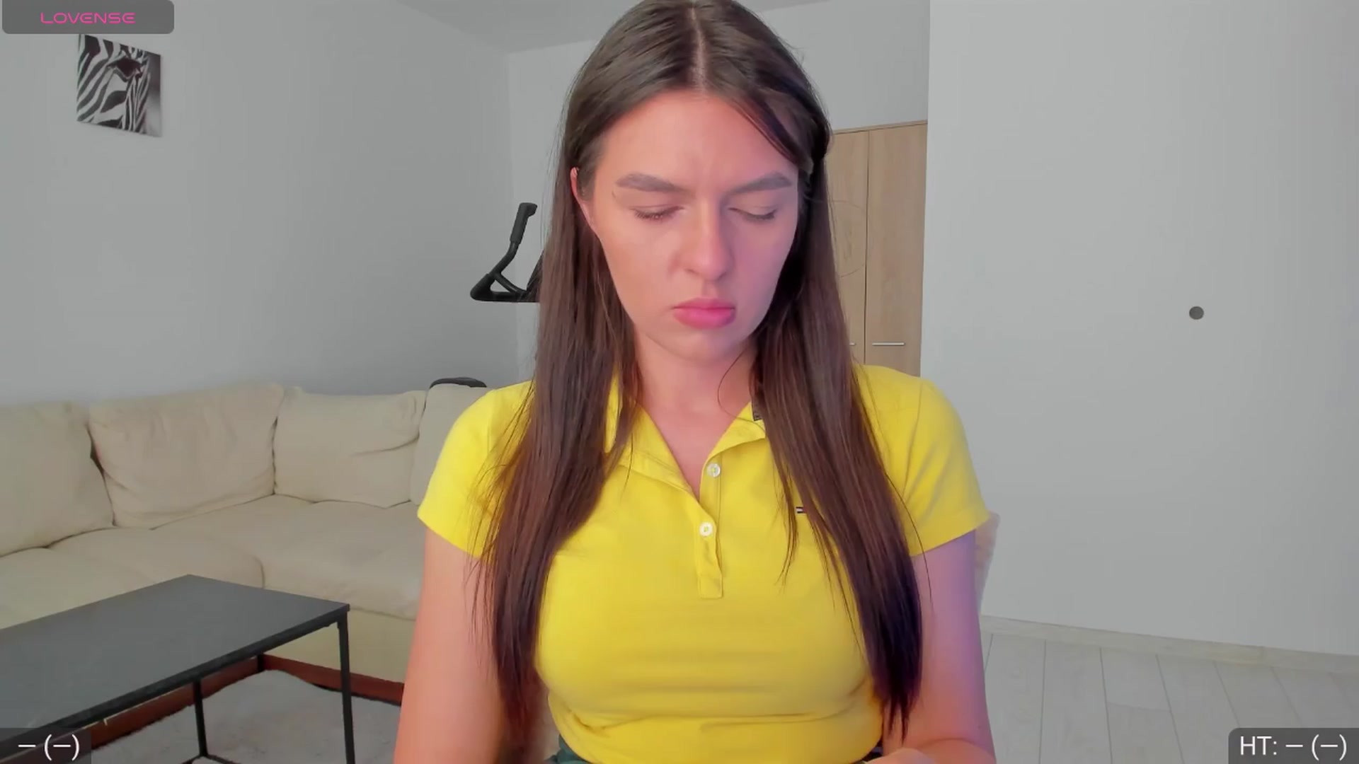 Gallery image thumbnail from AvaMoonlight's myfreecams stream on, 04/13/2024, 17:01 image 1 of 20