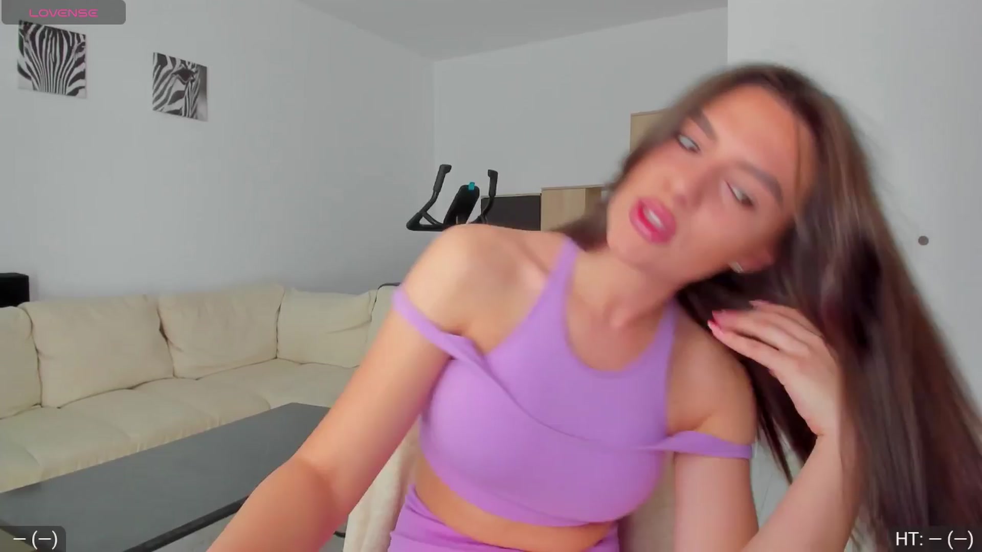 Gallery image thumbnail from AvaMoonlight's myfreecams stream on, 04/15/2024, 15:50 image 4 of 20