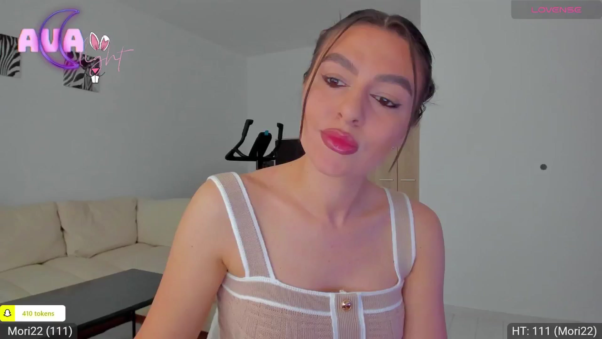 Gallery image thumbnail from AvaMoonlight's myfreecams stream on, 04/27/2024, 16:04 image 13 of 20